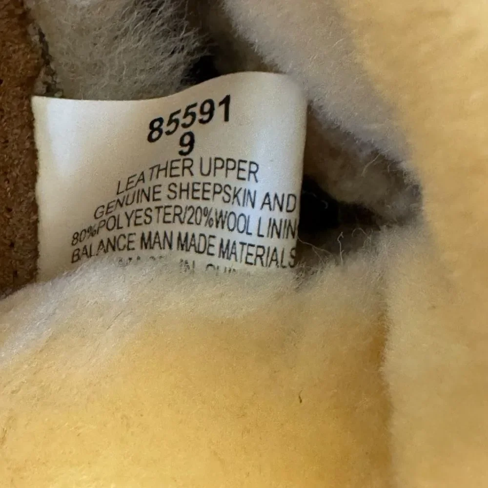 Minnetonka Tan Shearling Winter Boots